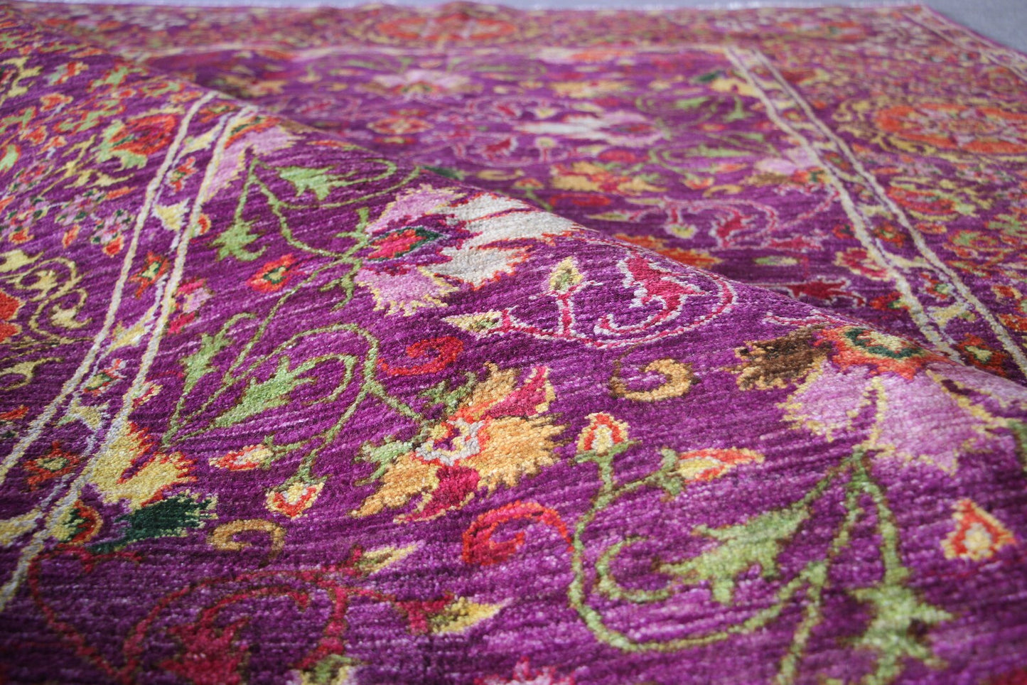 Luxury Purple Vintage Floral Rug – Persian Style Handwoven Area Rug