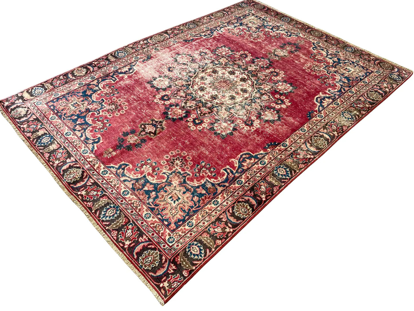 Vintage Persian Style Distressed Area Rug – Traditional Floral Medallion Carpet
